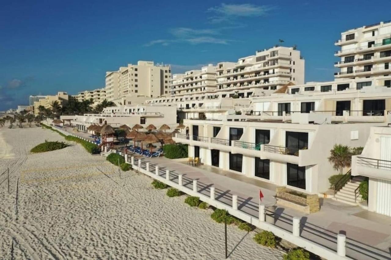 Casa Luna, Cozy Beach Front Apartment In Cancún Exterior foto