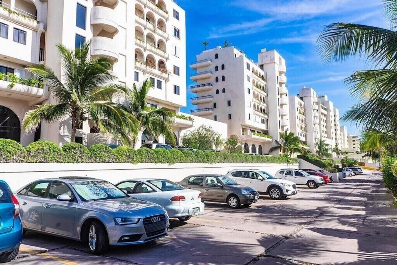 Casa Luna, Cozy Beach Front Apartment In Cancún Exterior foto